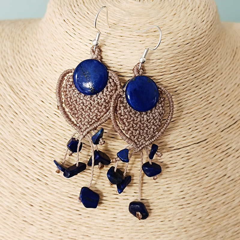 Boucles d'oreilles lapis lazuli, Laura macramé