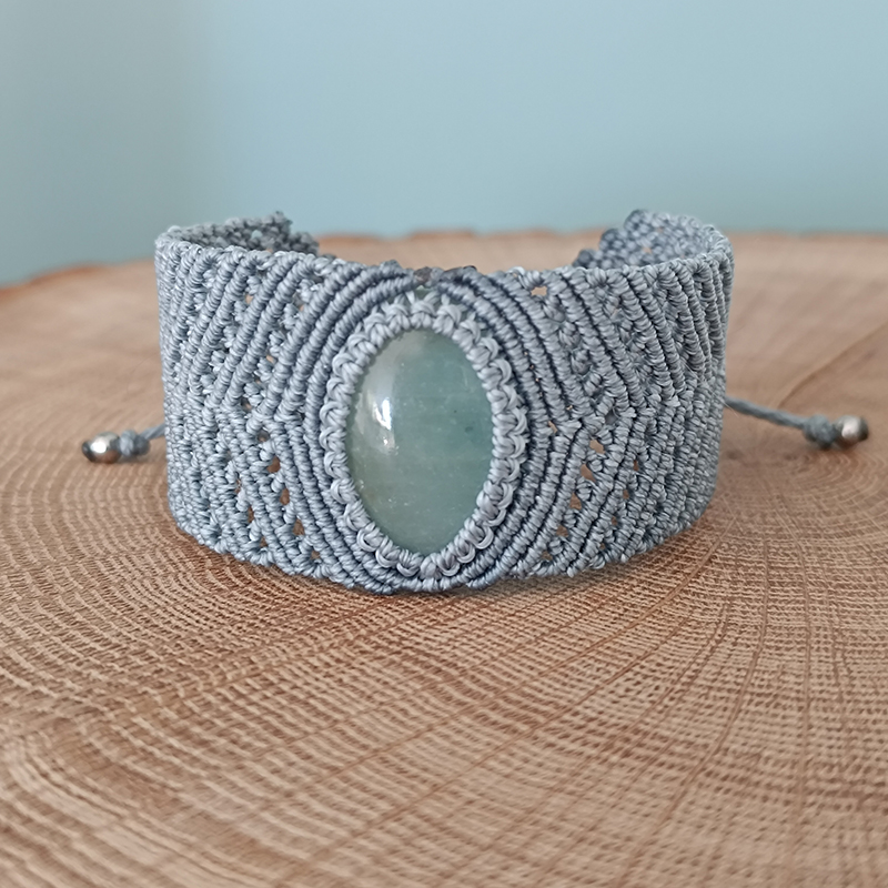 Bracelet réglable en macramé et pierres fines naturelles - Onyx noir et Oeil de tigre - | Brume